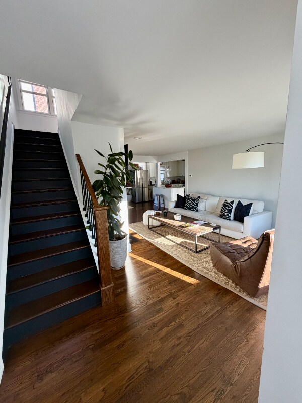 Photo - 29 Lexington Ave Unidad B