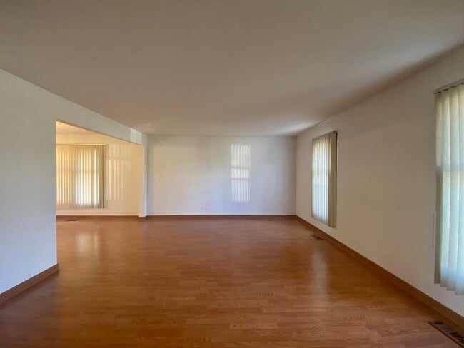 Photo - 30 Wildwood Dr