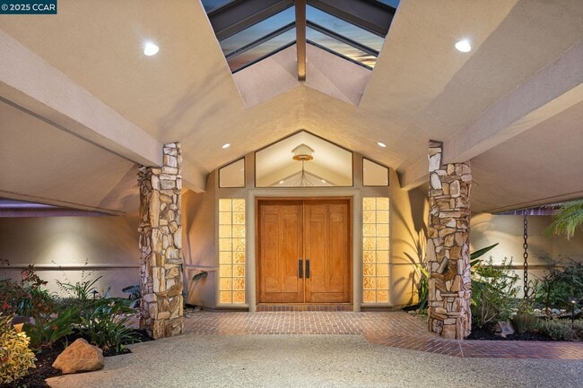 Photo - 21 Deer Oaks Ct