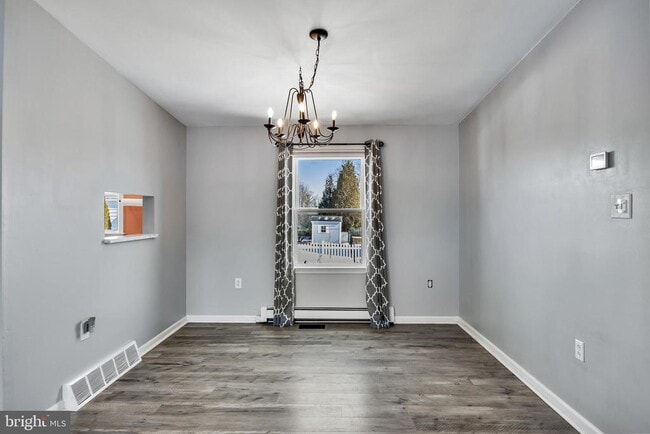 Photo - 511 Madison Ave