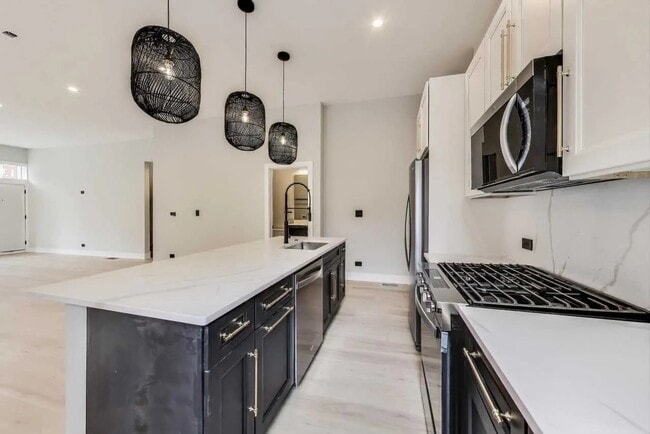 Photo - 1311 N Rockwell St