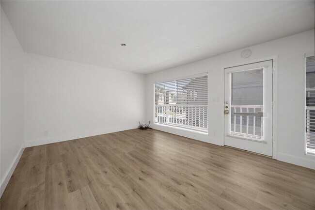 Photo - 2218 Hazard St Unidad 4