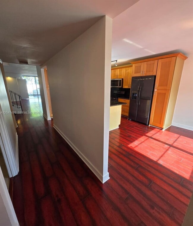 Photo - 926 NE 27th Ave
