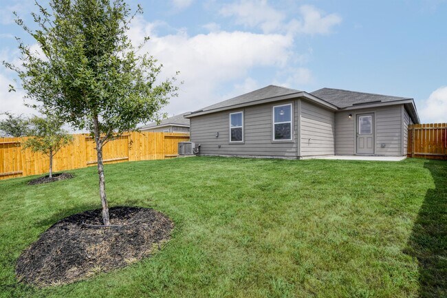 Photo - 4414 Banting Cres