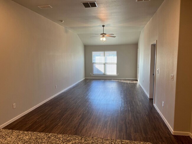 Photo - 2115 N Avenue K Unit B