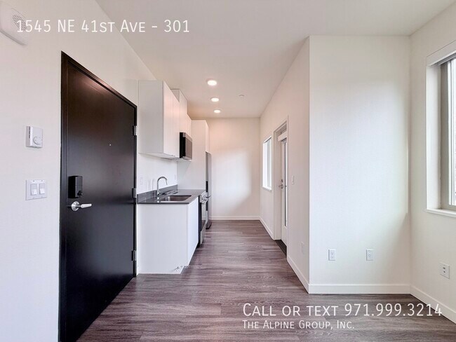 Photo - 1545 NE 41st Ave Unit 301