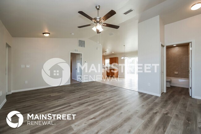Photo - 3409 24th St W