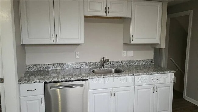Photo - 322 Beulah Rd