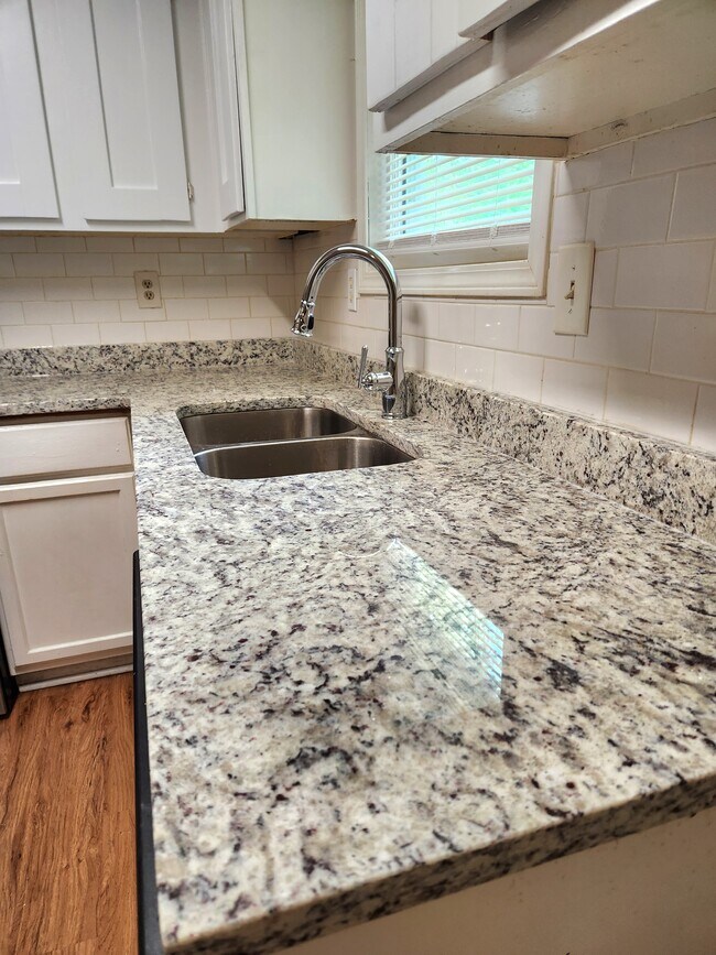 Photo - 2967 Valley View Cir