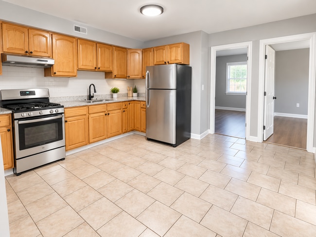 542 Lewis St Unit Lower