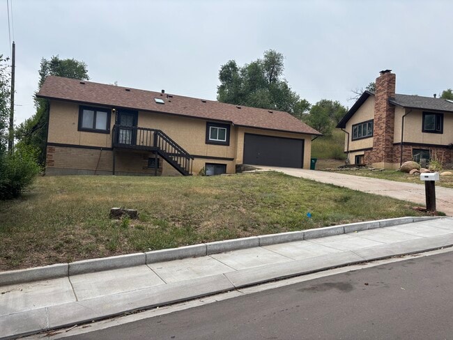 Building Photo - 3033 Pinnacle Dr Rental