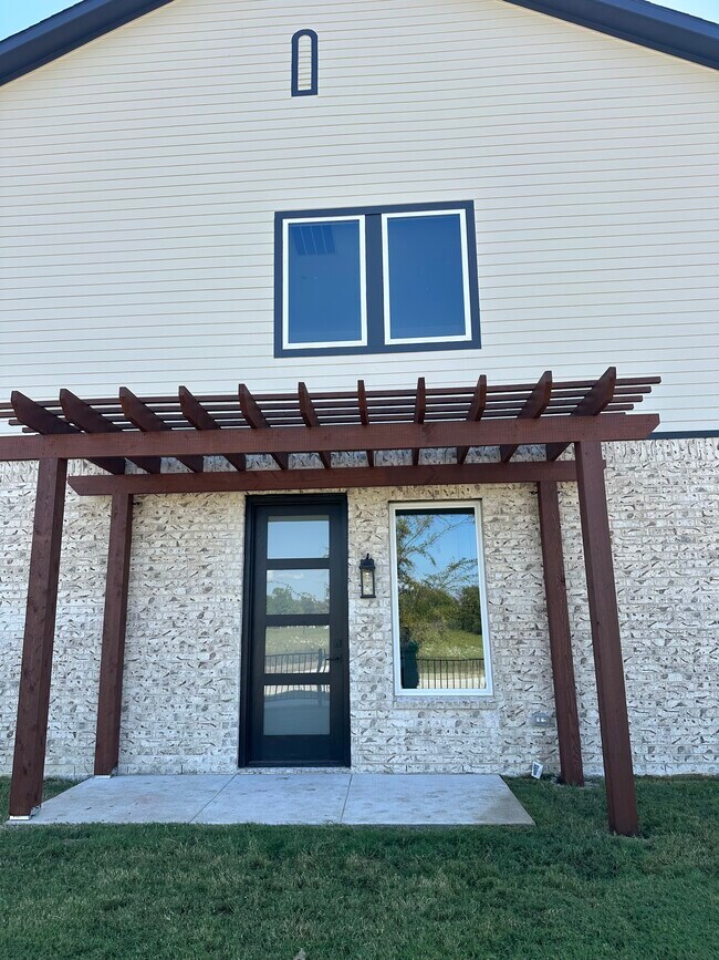 Photo - 8926 Lowell St