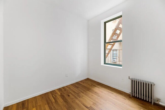 Photo - 239 W 63rd St Unit 1A