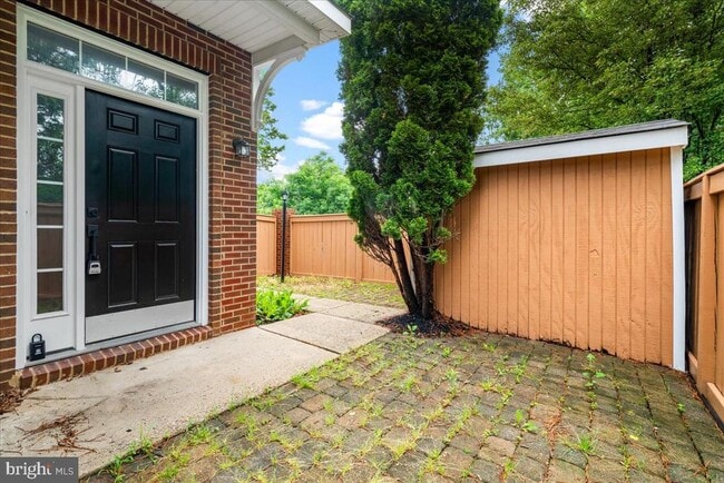 Photo - 116 Whiskey Creek Cir