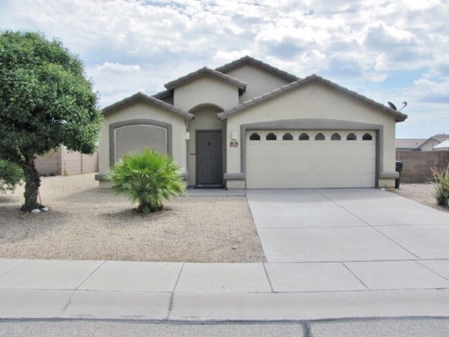 Building Photo - 4BR/2BA/2CG, 1889 sq.ft. home in Copper Sk...