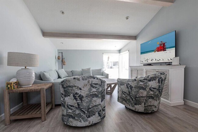 Photo - 6020 Midnight Pass Rd