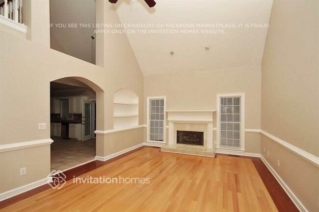 Photo - 1905 Oak Wind Ln NE