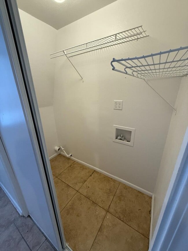 Photo - E Agua Fria Ln