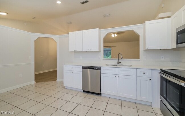 Photo - 3919 SE 2nd Pl