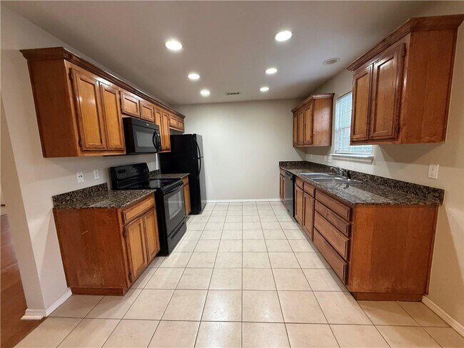 Photo - 3301 SW Deerfield Blvd