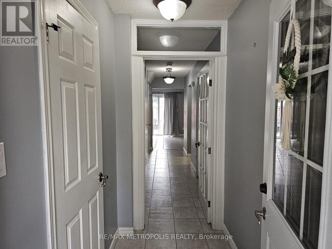 Photo - 386 Highland Rd W