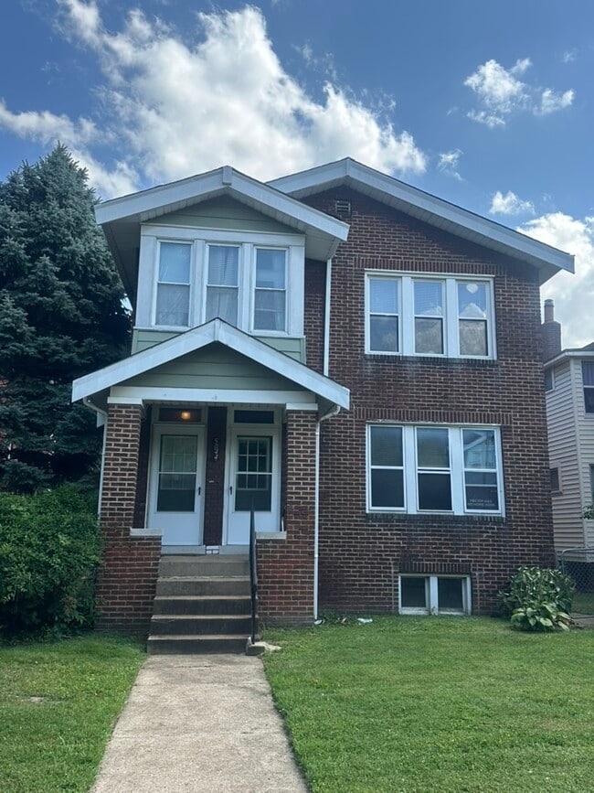 Photo - 5044 Bancroft Ave