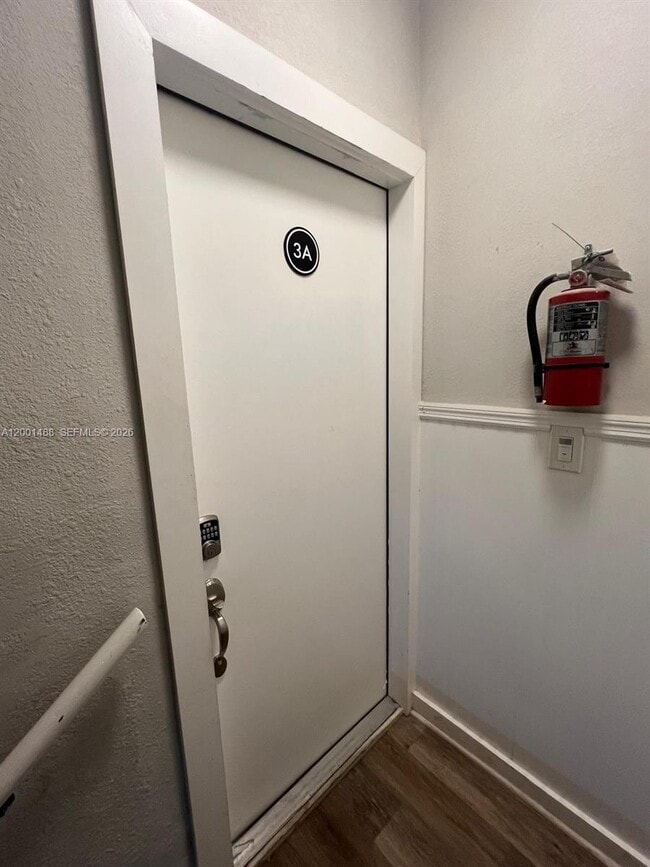 Photo - 2932 NW 16th Ave Unit 3