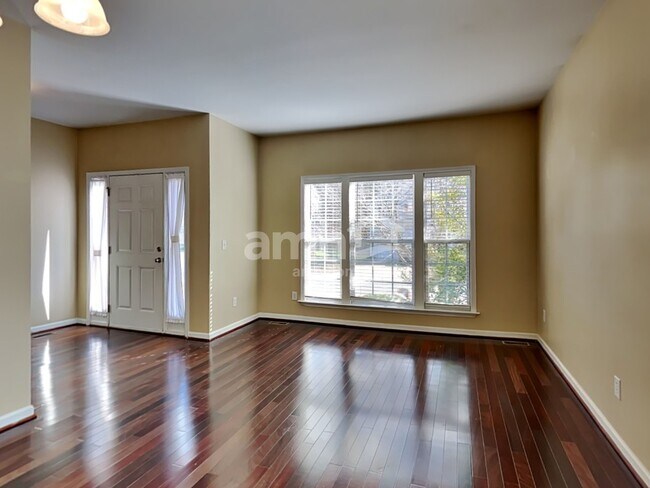 Photo - 8701 Poteat Dr