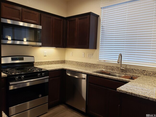 Photo - 3655 Oaklawn St