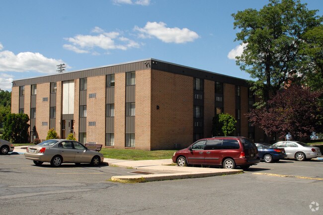 Market Square Apartments - Market Square Apartments