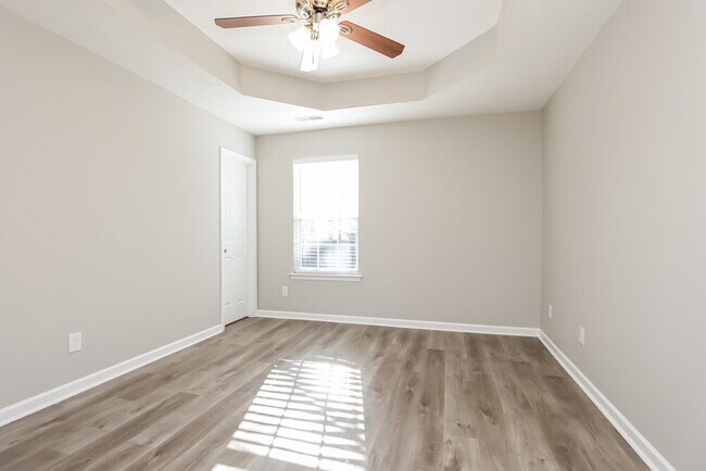 Photo - 611 Glen Valley Cir