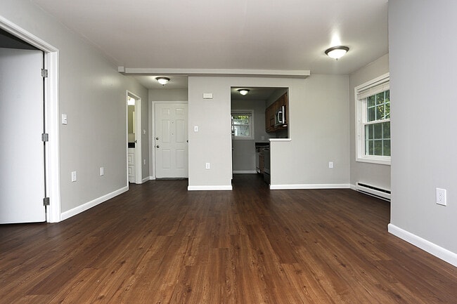 Yarmouth Landing Apartment Homes