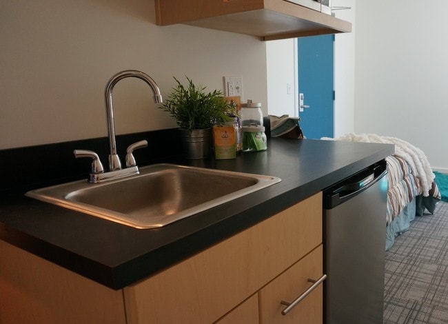 Photo - 2418 Ballard