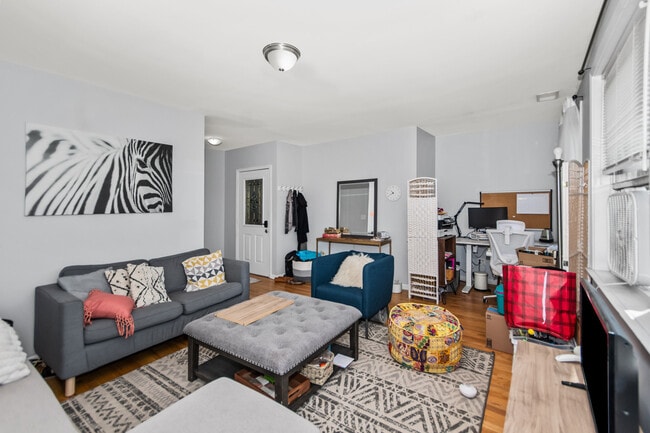 Photo - 1246 W Ohio St Unit 3