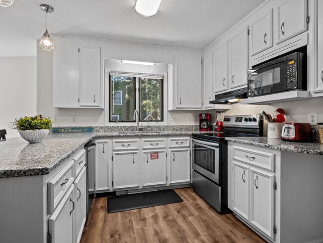 Photo - 131 Oakleaf Dr