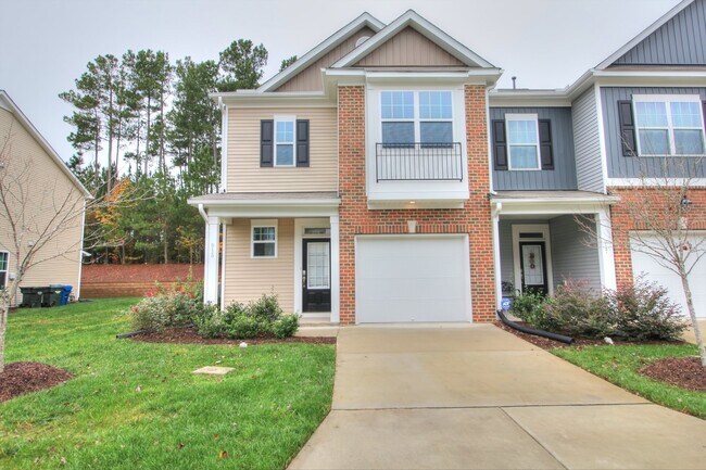 Gorgeous 3 Bedroom/ 2.5 Townhome with Garage! - Gorgeous 3 Bedroom/ 2.5 Townhome with Garage!