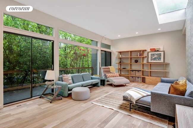 Photo - 54 Pheasant Rd