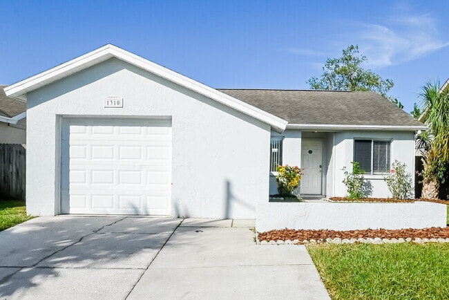Photo - 1310 Coolmont Dr Casa