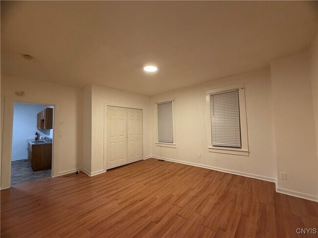 Photo - 1208 City St