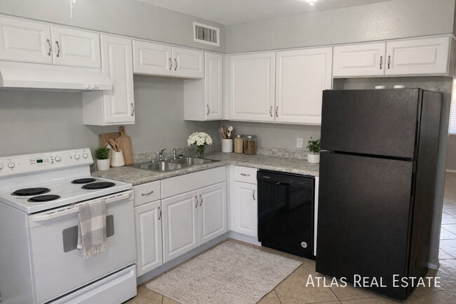 Photo - 8315 N 61st Ave Unit 03