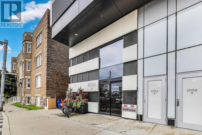 Photo - 501 St Clair Ave W Unit 501