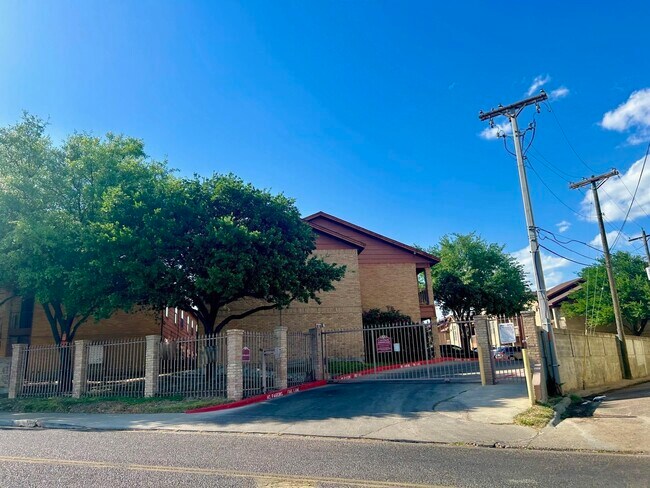 Photo - 1752 Tiara Trail Unit 702