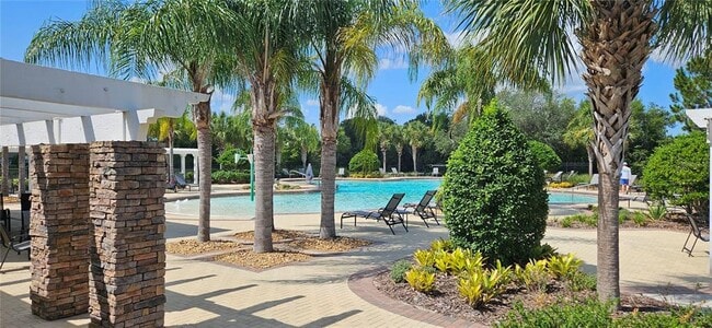 14055 Weddington Ter
