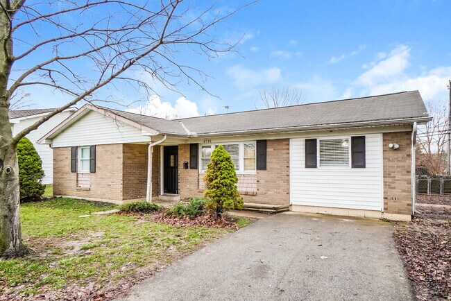 Photo - 6536 Dobson Square E