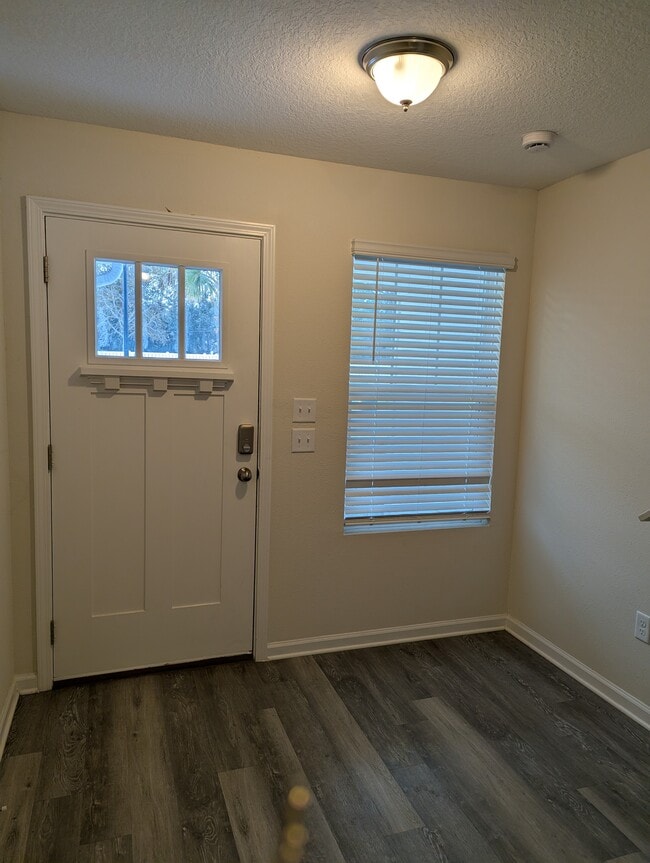 Photo - 1714 Cocoanut Rd