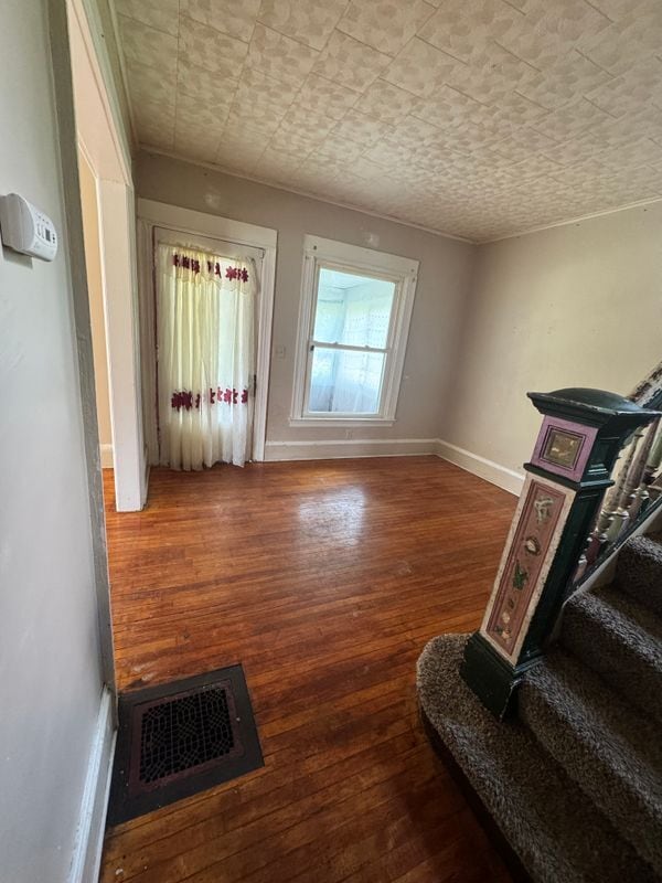 Photo - 2331 Midland Ave