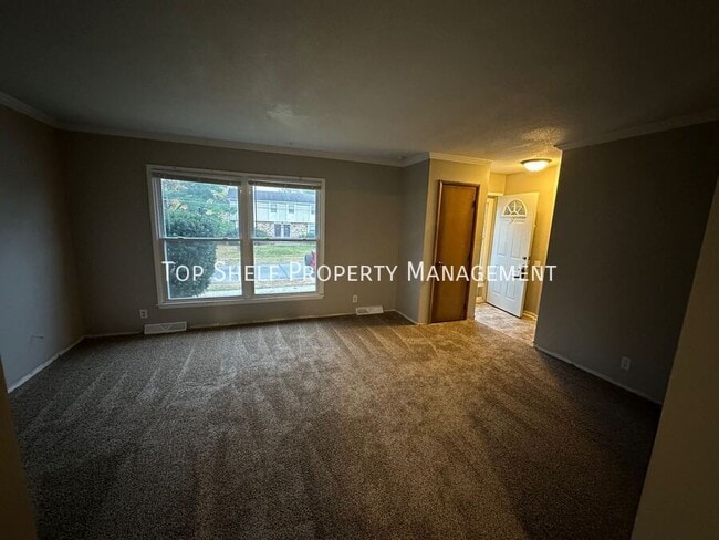 Photo - 6401 Lincoln Ave