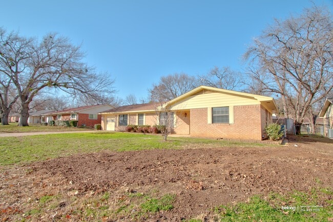 Photo - 1212 Tulane Dr