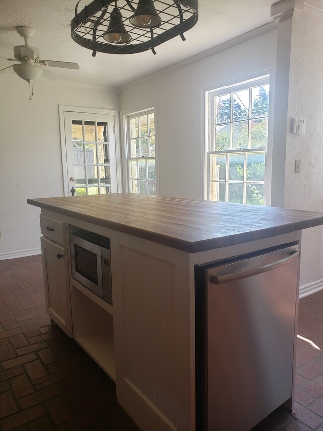 Photo - 612 NW 36th Terrace