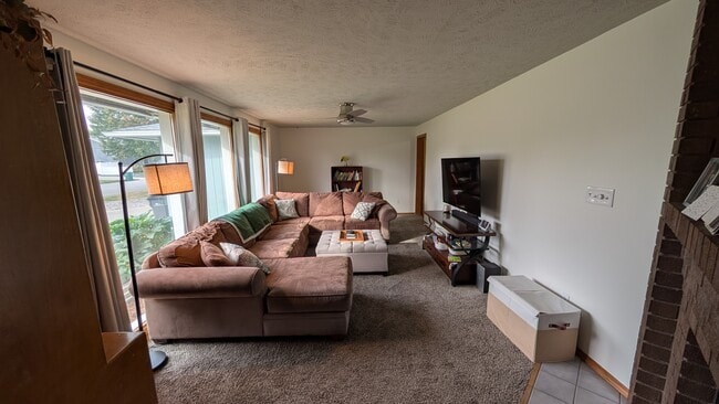 Photo - 5717 S Ferrall St